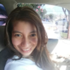 Meet your Posher, Beatriz